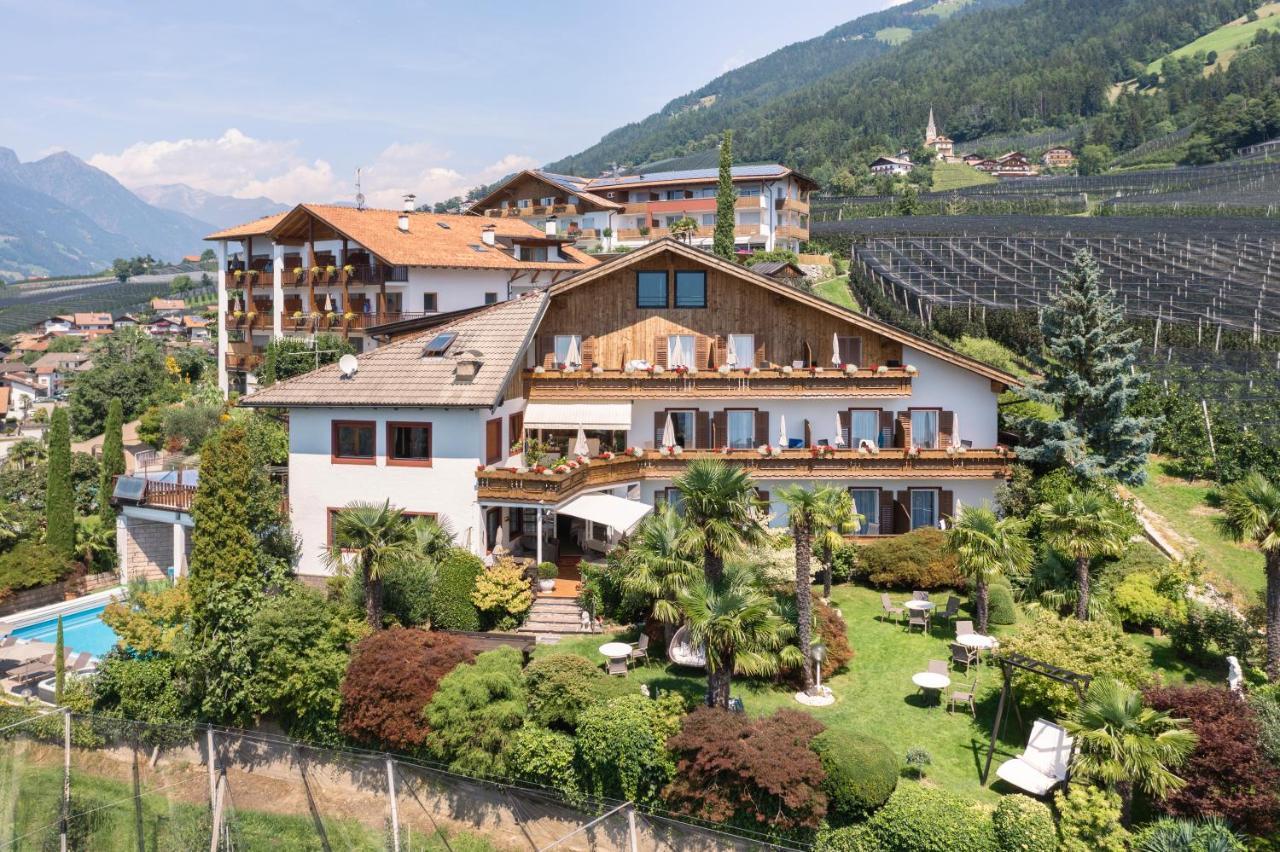 Pension Zum Burggraefler Schenna Exteriér fotografie